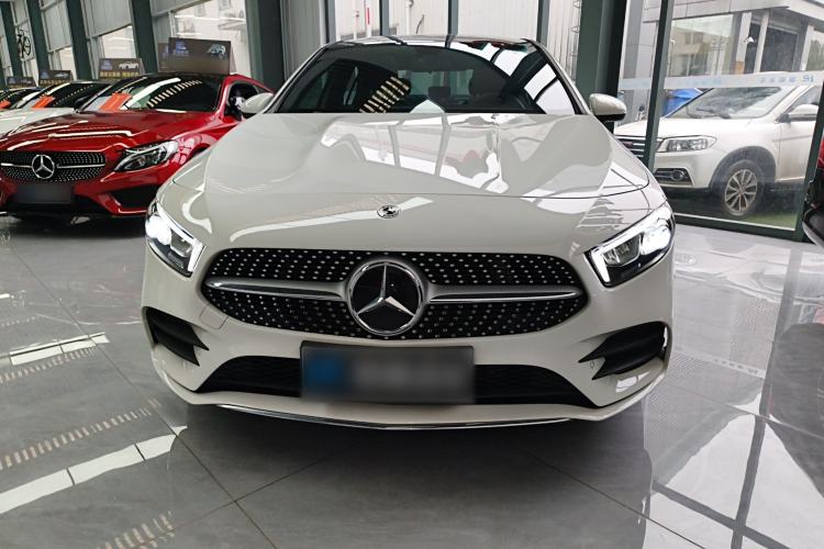 Used Mercedes-Benz A-Class 2022 Revised Version A 200 L Sport Sedan Fashionable Style
