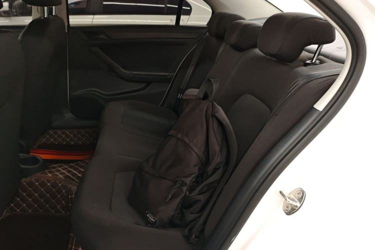 Used Volkswagen Jetta 2015 Zhuihui Edition 1.4L Manual Fashion Model
