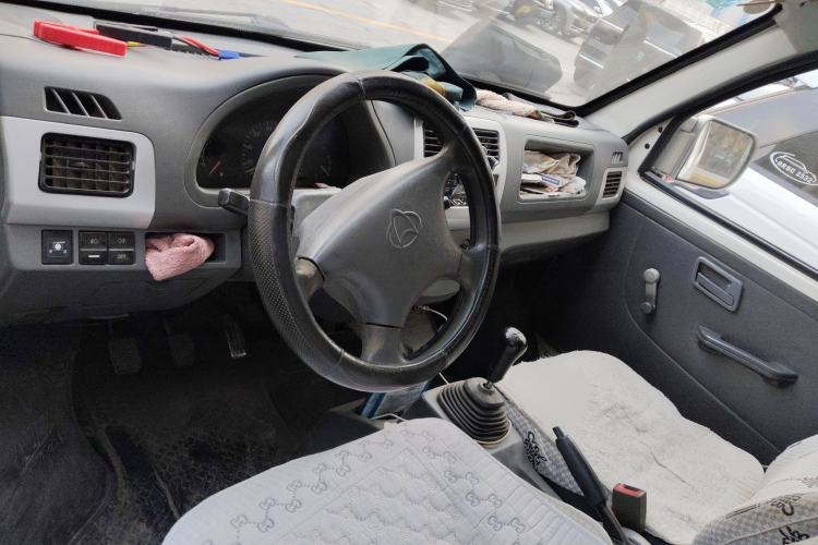 Used CHANGAN KAICHENG Xingguang 4500 2012 1.3L Base Version 4G13S1 Center Console