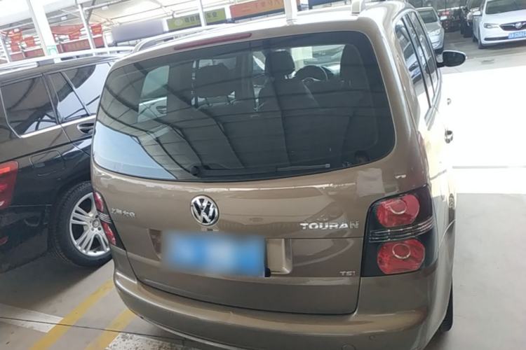 Used Volkswagen Touran 2015 1.4T DSG Comfort Edition 5 Seats