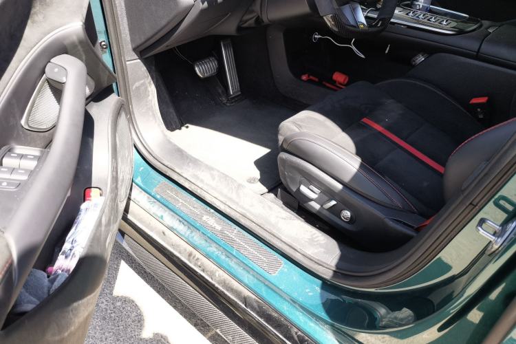 Used Xiaomi Auto SU7 Ultra 2025 Ultra Model Driver Seat