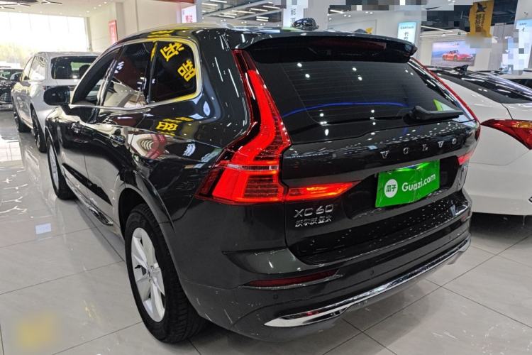 Used Volvo XC60 2022 B5 4x4 Zhiyi Luxury Edition
