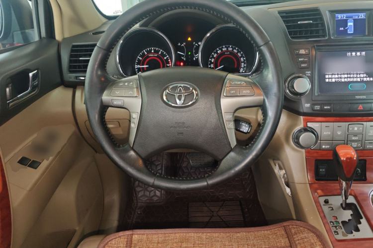 Used Toyota Highlander 2009 3.5L 4x4 7-Seater Supreme Edition Steering Wheel