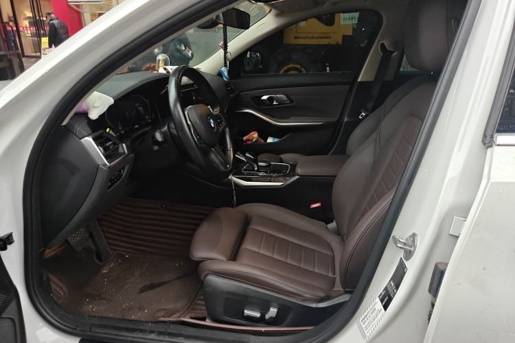 Used BMW 3 Series 2021 Second Facelift 325Li M Sport Package
