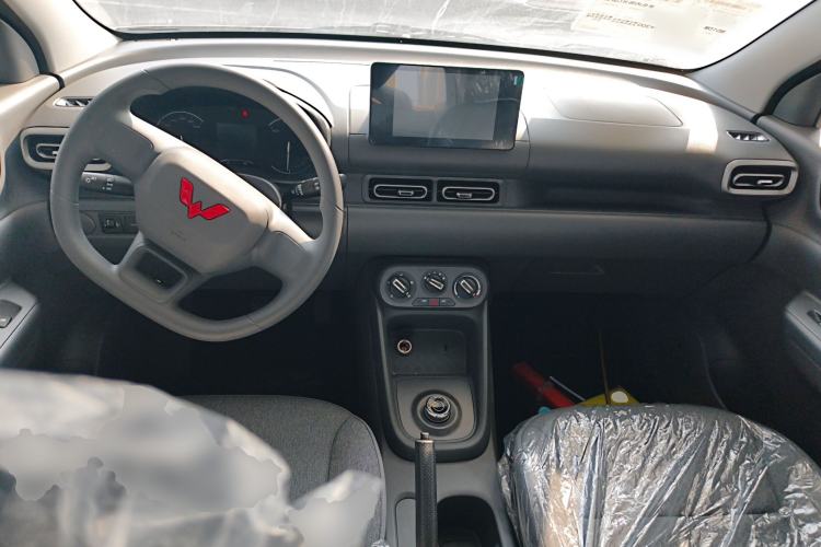 Used Wuling Hongguang New Energy 2024 All-Electric Model 300KM Standard Version
