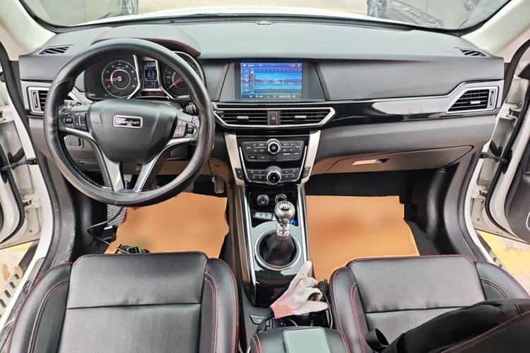 Used Zotye Domy X5 2015 1.5T Manual Luxury Version China IV Standard