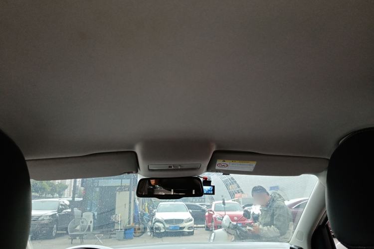 Used Volkswagen Polo 2014 1.6L Automatic Comfort Edition Headliner