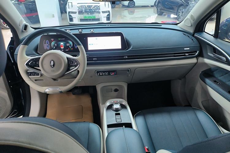 Used ORA Good Cat 2021 400km Standard Range Athena Edition Lithium-Ion Battery Center Console