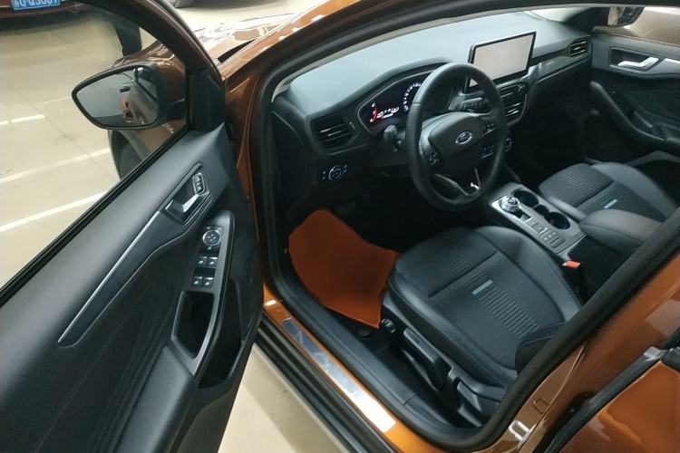 Used Ford Focus Active 2020 EcoBoost 180 Automatic Trendy Model Driver Seat