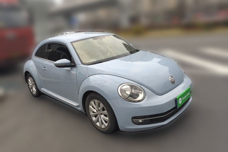 Used Volkswagen Beetle 2014 1.2TSI Fashion Edition Front Right 45 Deg