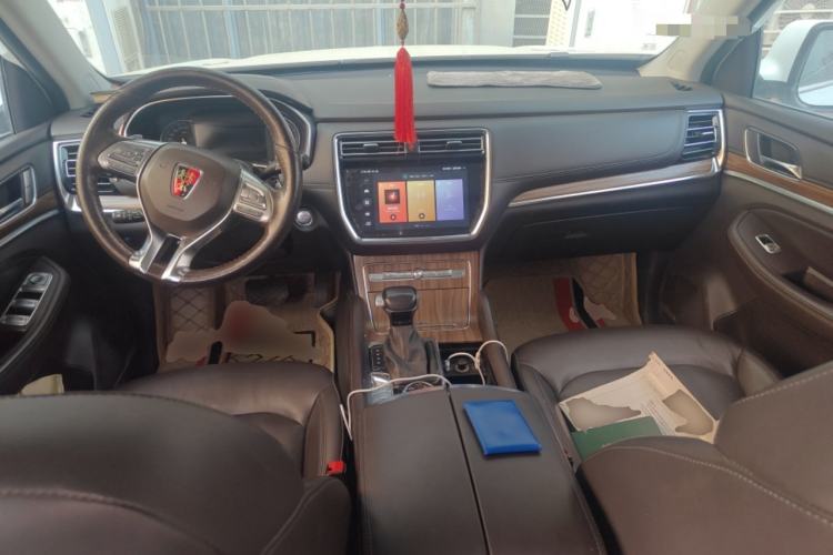 Used Roewe RX8 2018 30T Smart Connectivity All-Wheel Drive Supreme Edition
