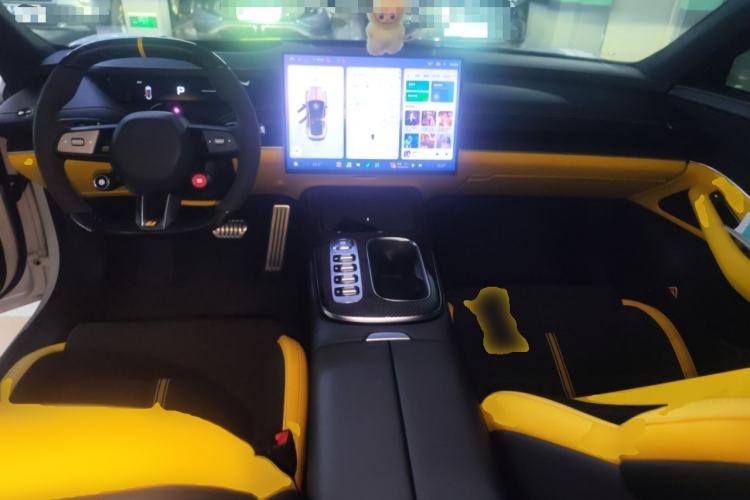 Used Xiaomi Auto SU7 Ultra 2025 Ultra Model Center Console