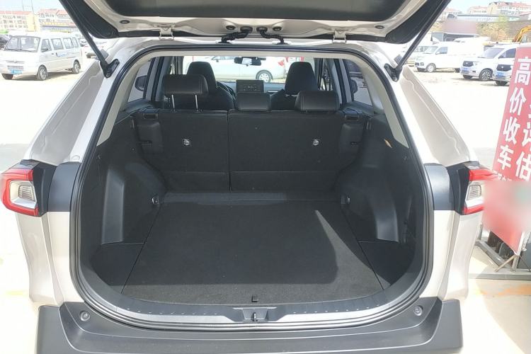 Used Toyota Wildlander 2020 2.0L CVT Two-Wheel Drive Luxury Edition Trunk