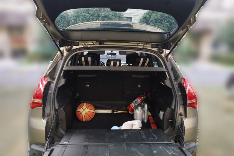 Used Peugeot 3008 2015 2.0L Automatic Classic Edition