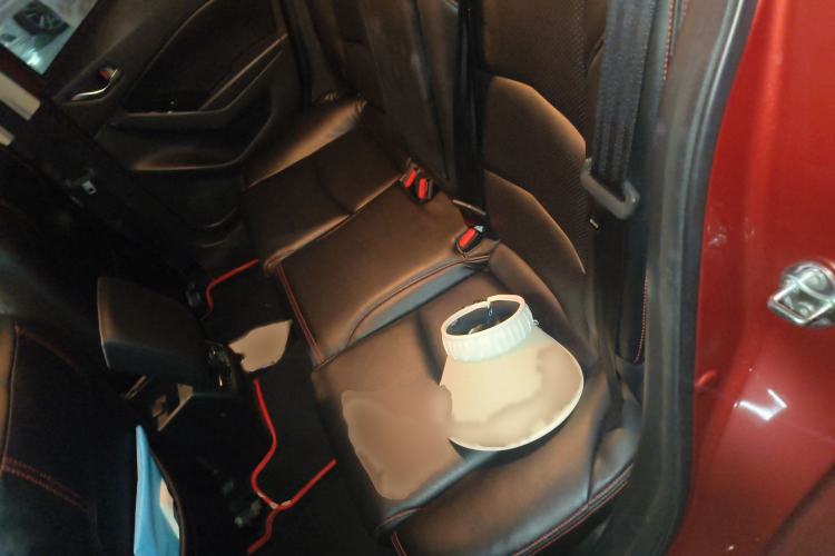 Used Mazda 3 Axela 2017 Sedan 1.5L Automatic Luxury Model Emission Standard China V Interior 4