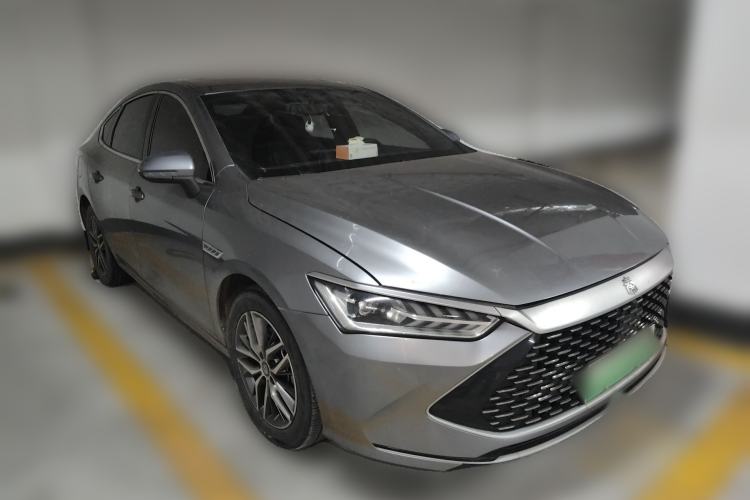Used BYD Qin PLUS 2021 DM-i 55KM Flagship Model Front Right 45 Deg