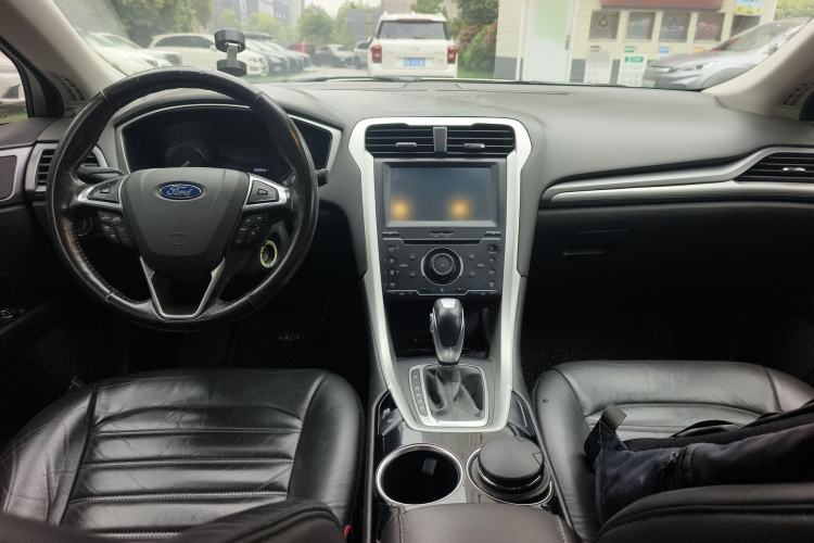 Used Ford Mondeo 2013 1.5L GTDi180 Fashion Edition Center Console