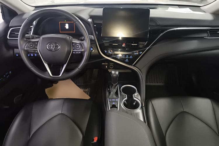Used Toyota Camry 2021 2.5G Luxury Edition Center Console