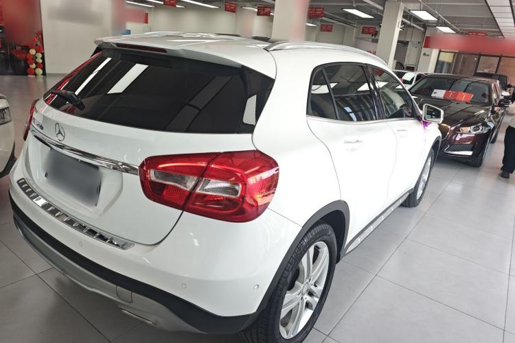Used Mercedes-Benz GLA 2016 GLA 200 Sport Edition Rear Right 45 Deg