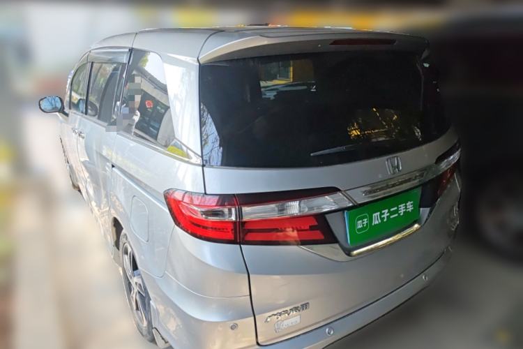 Used Honda Odyssey 2015 Revised 2.4L Luxury Edition
