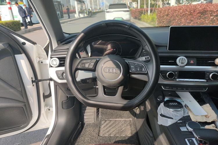 Used Audi A4L 2018 30th Anniversary Edition 40 TFSI Sport Edition