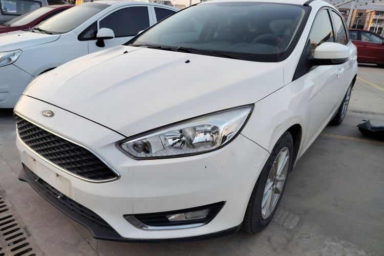 Used Ford Focus 2015 Hatchback EcoBoost 125 Manual – Ultra-Style Edition