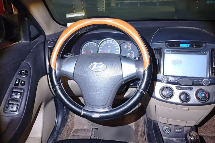 Used Hyundai Celesta 2011 1.6L Manual Luxury Model
