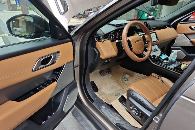 Used Land Rover Range Velar 2017 P380 R-DYNAMIC HSE Driver Seat