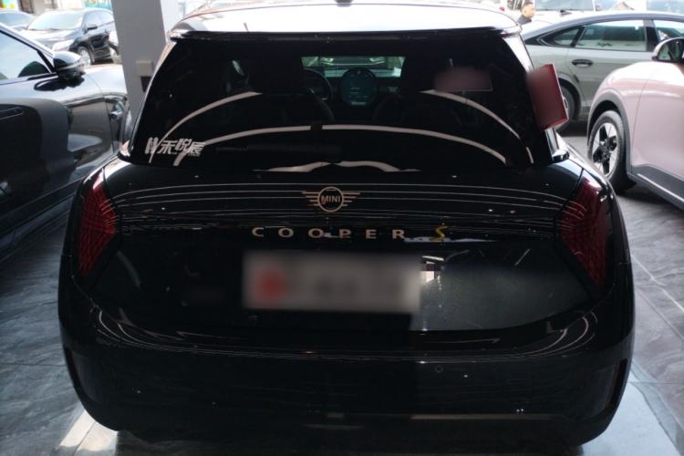 Used MINI Electric COOPER 2024 452km COOPER SE Artist
