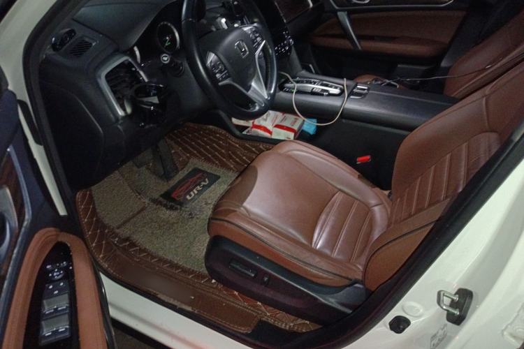 Used Honda UR-V 2017 370TURBO 2WD Prestige Edition China V Driver Seat