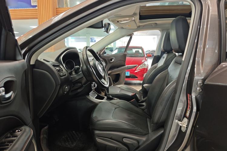 Used Jeep Compass 2017 200T Automatic Family Edition