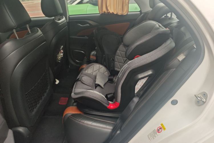 Used BYD Qin New Energy 2015 1.5T Dual-Crown Flagship Plus Edition Left Rear Seat