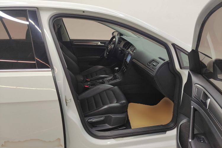 Used Volkswagen Golf 2016 230TSI Automatic Luxury Version