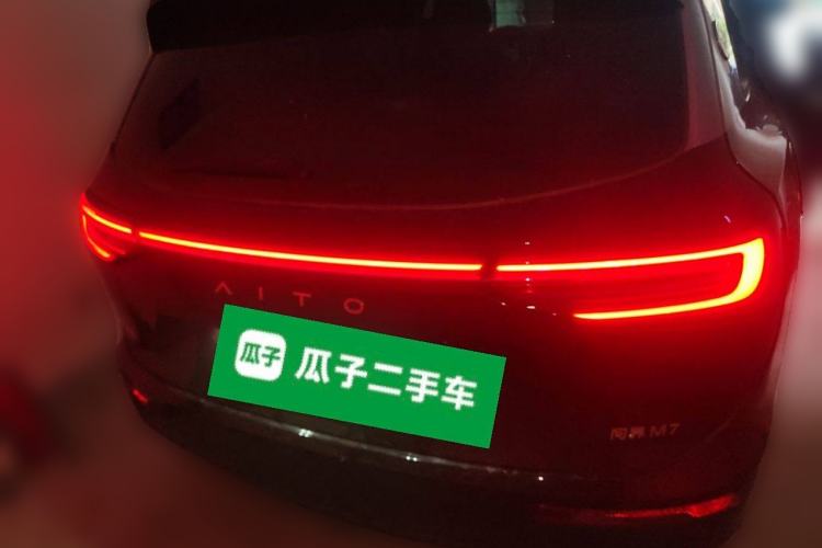 Used Hima AITO M7 2024 1.5T Intelligent Driving Rear-Drive Ultra Version 6 Seats
