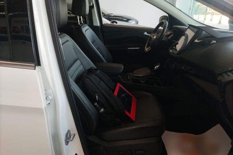 Used Ford Kuga 2019 EcoBoost 180 Two-Wheel-Drive Titanium Plus Model China V Standard
