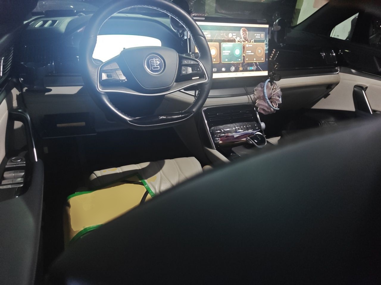 BYD Tang New Energy 2022 EV 635 km All-Wheel-Drive Flagship Model — снимка 9