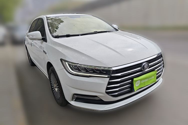 Used BYD Qin 2019 1.5L Automatic Prestige Model Front Right 45 Deg