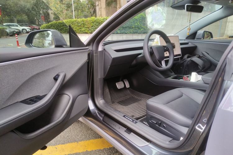 Used Tesla Model 3 2023 Rear-Wheel-Drive Version