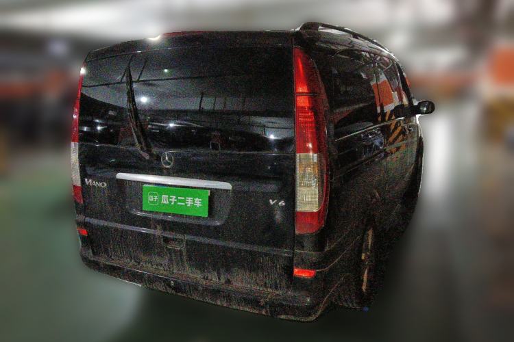 Used Mercedes-Benz Viano 2010 2.5L Luxury Edition