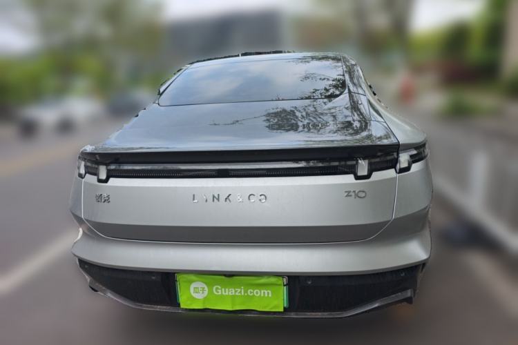 Used Lynk & Co Z10 2025 95 kWh 702 km All-Wheel-Drive Halo