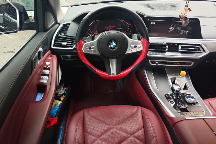 Used BMW X5 2022 xDrive 30Li Luxury M Sport Package