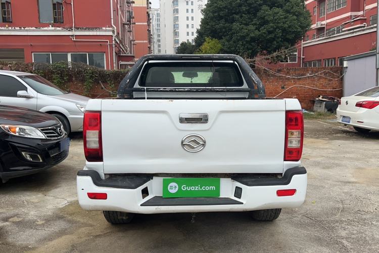 Used Huanghai Jiaolong 2015 2.8T Two-Wheel Drive Diesel Sport Edition JE493ZLQ4CB
