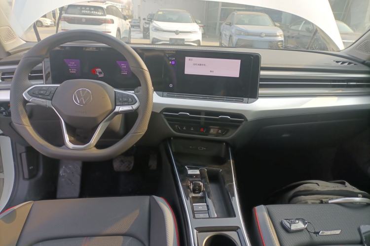 Used Volkswagen Lamando 2025 Lavida L 280TSI DSG Cool & Spicy Edition Center Console