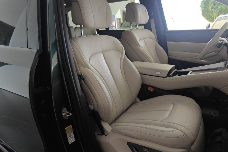 Used Denza N9 2025 Flagship Model