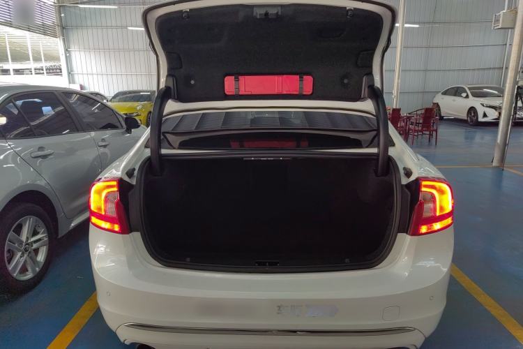 Used Volvo S60 2019 S60L T5 Smart Range Edition
