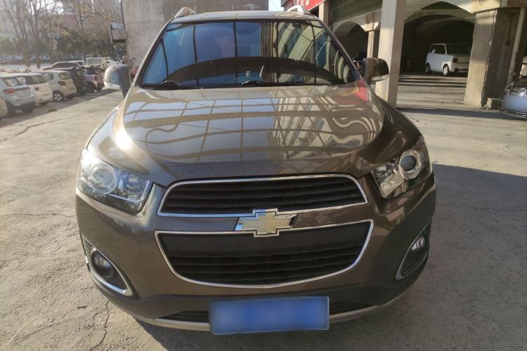 Used Chevrolet Captiva 2015 2.4L 4x4 Flagship Edition 7-Seater
