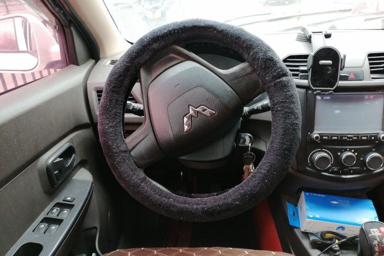 Used Wuling Hongguang 2014 1.2L S Standard Version China IV Standard Steering Wheel