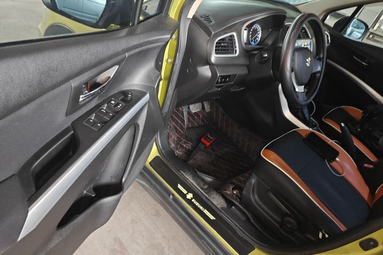 Used Suzuki S-Cross 2014 1.6L CVT Two-Wheel Drive Entry Model
