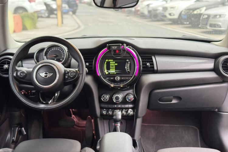 Used MINI MINI 2016 1.5T COOPER
