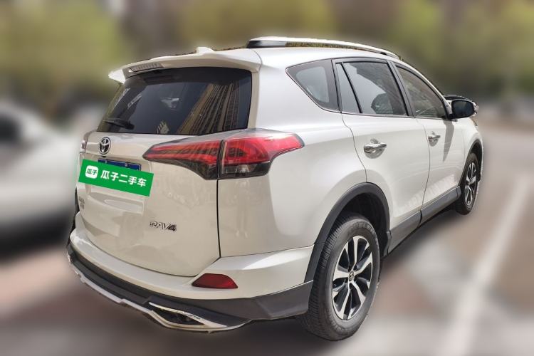 Used Toyota RAV4 2019 2.0L CVT Two-Wheel Drive Comfort Edition China VI Standard Rear Right 45 Deg